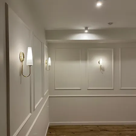 Lesniow Apartment Zarki